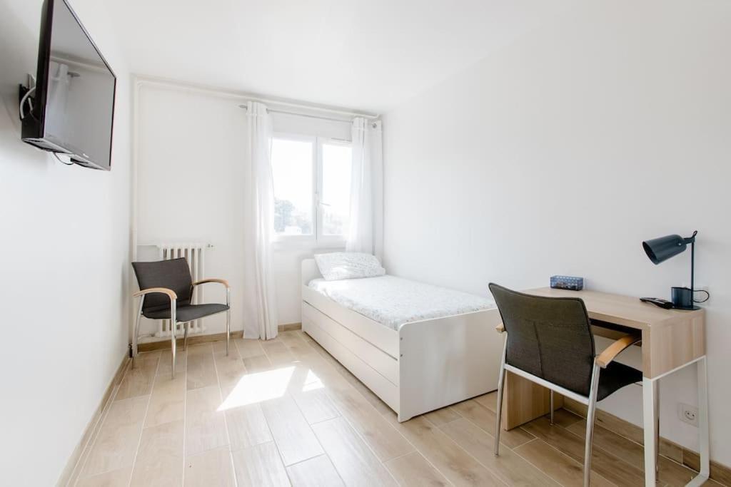 Private Room In Renovated Apartment - Tram 1 Min Walk Nizza Exterior foto