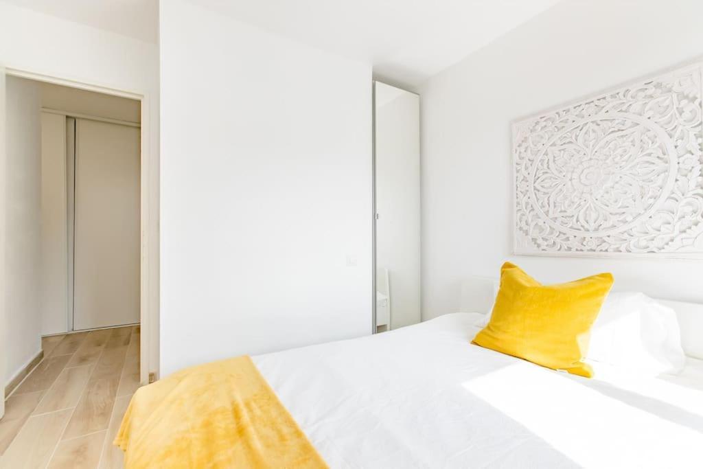 Private Room In Renovated Apartment - Tram 1 Min Walk Nizza Exterior foto